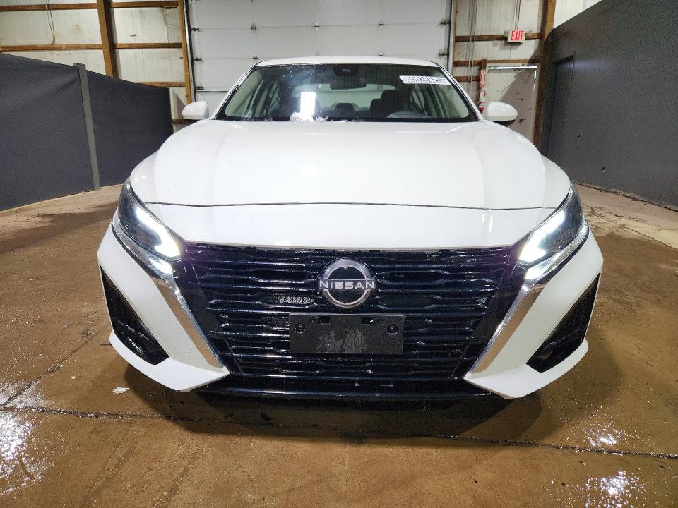 60028626 :رقم المزاد ، 1N4BL4BVXPN368026 vin ، 2023 Nissan Altima مزاد بيع