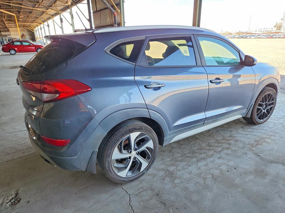 2017 Hyundai Tucson მანქანა იყიდება აუქციონზე, vin: KM8J33A24HU524295, აუქციონის ნომერი: 61506316