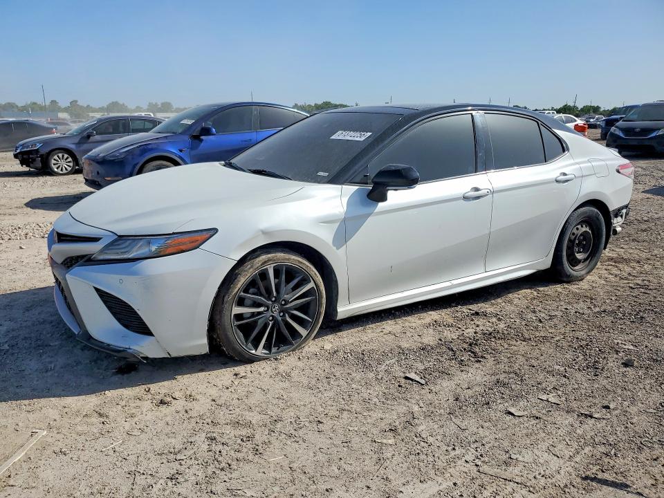 2018 Toyota Camry მანქანა იყიდება აუქციონზე, vin: 4T1BZ1HK0JU015534, აუქციონის ნომერი: 61372256