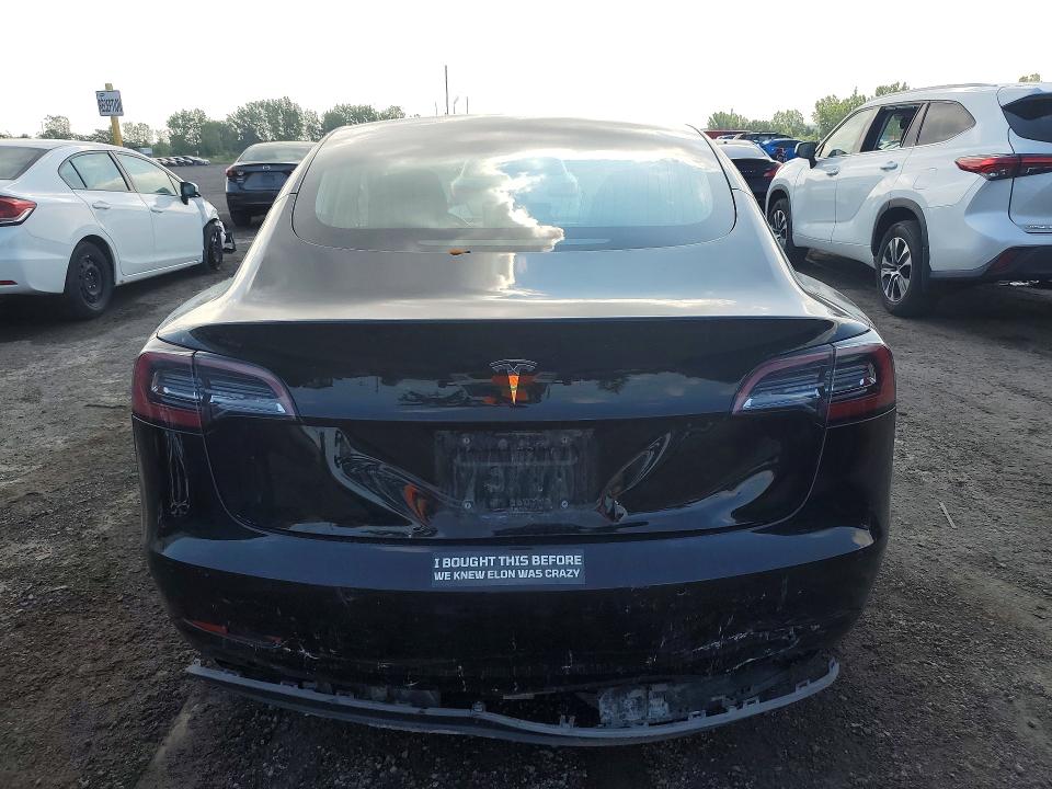 Продажа на аукционе авто 2018 Tesla Model 3, vin: 5YJ3E1EA2JF171468, номер лота: 62699946