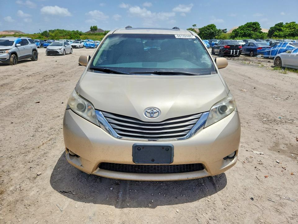 2014 Toyota Sienna მანქანა იყიდება აუქციონზე, vin: 5TDYK3DC7ES456102, აუქციონის ნომერი: 60132446