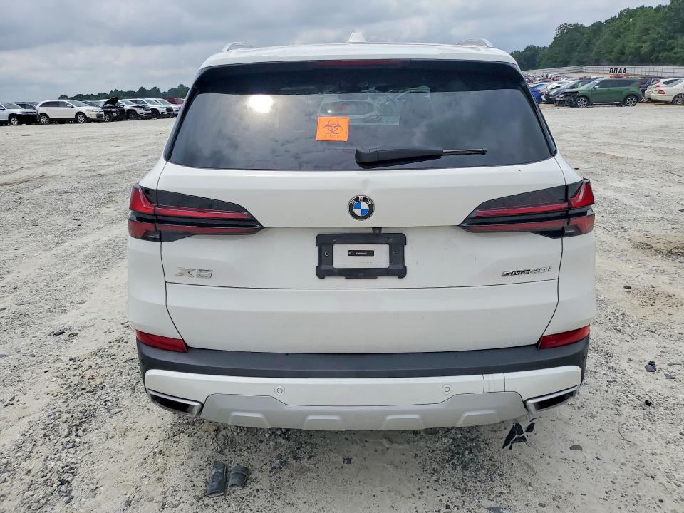 60655146 :رقم المزاد ، 5UX13EU03R9V65403 vin ، 2024 Bmw X5 مزاد بيع