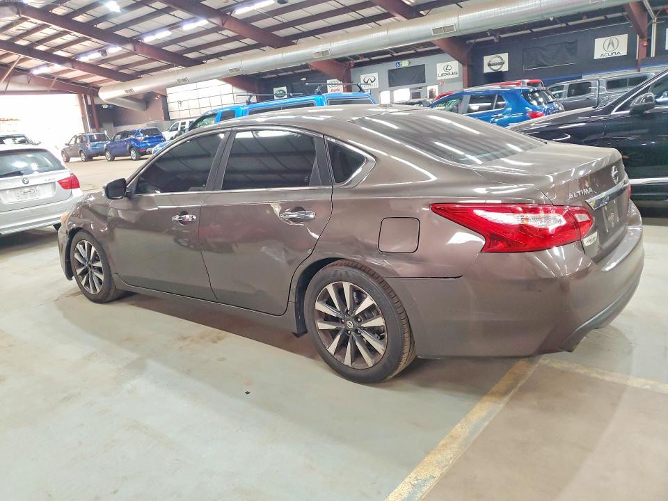 56180156 :رقم المزاد ، 1N4AL3APXHC268420 vin ، 2017 Nissan Altima مزاد بيع