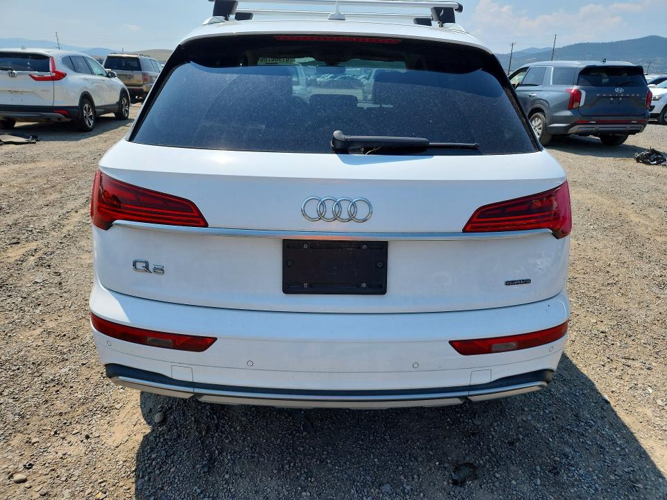 61980786 :رقم المزاد ، WA1AAAFY4M2133868 vin ، 2021 Audi Q5 مزاد بيع