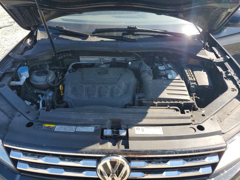 62112456 :رقم المزاد ، 3VV2B7AX3JM204184 vin ، 2018 Volkswagen Tiguan مزاد بيع