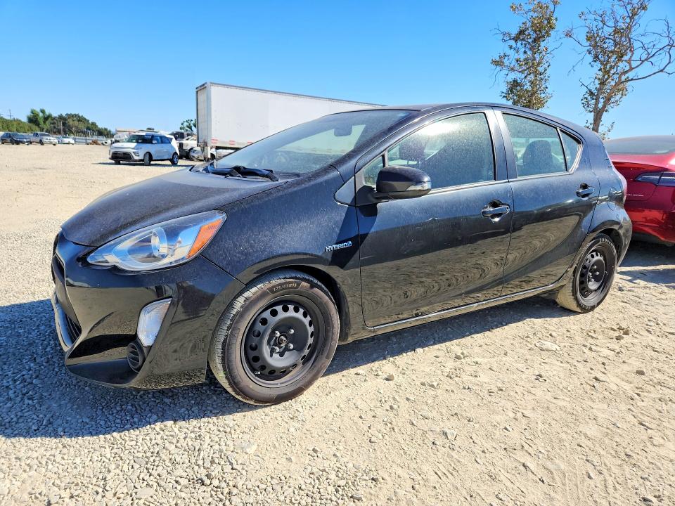 Продажа на аукционе авто 2015 Toyota Prius C, vin: JTDKDTB39F1585735, номер лота: 61895996