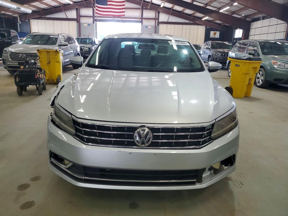 2016 Volkswagen Passat მანქანა იყიდება აუქციონზე, vin: 1VWBT7A36GC026433, აუქციონის ნომერი: 61705366