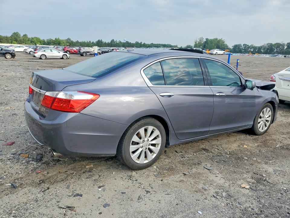 61720536 :رقم المزاد ، 1HGCR3F86FA022249 vin ، 2015 Honda Accord مزاد بيع
