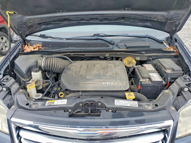 61719596 :رقم المزاد ، 2C4RC1BG5DR747636 vin ، 2013 Chrysler Town & Country مزاد بيع