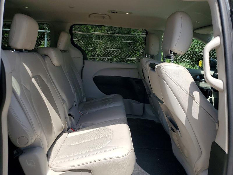58767246 :رقم المزاد ، 2C4RC1EG5JR122208 vin ، 2018 Chrysler Pacifica مزاد بيع