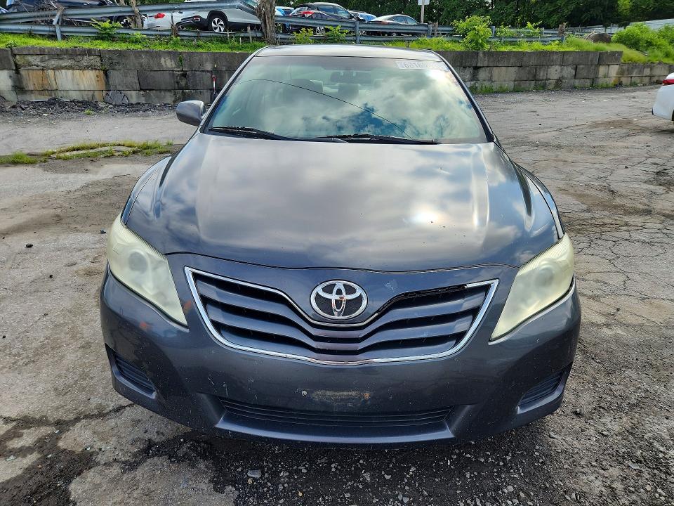 2010 Toyota Camry მანქანა იყიდება აუქციონზე, vin: 4T4BF3EK2AR024427, აუქციონის ნომერი: 63168096