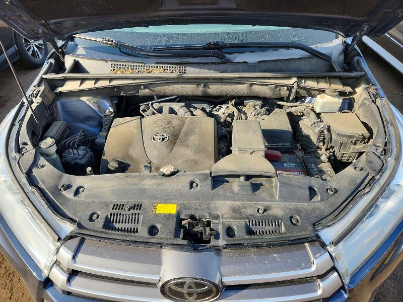 2018 Toyota Highlander მანქანა იყიდება აუქციონზე, vin: 5TDJZRFH5JS491997, აუქციონის ნომერი: 61348546