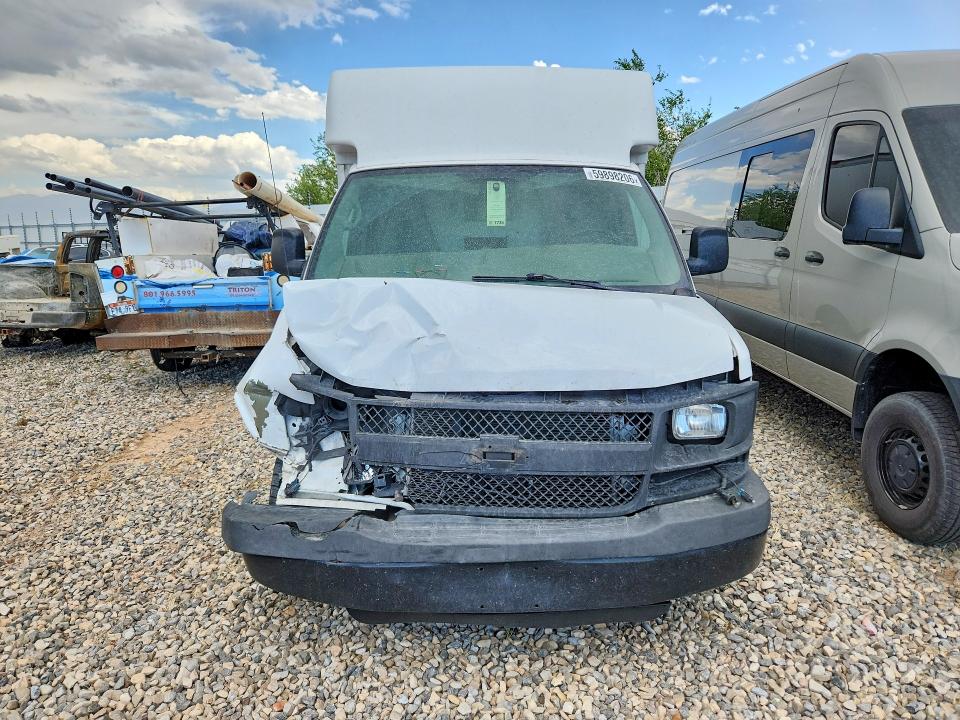 59898206 :رقم المزاد ، 1GBHG31U971179777 vin ، 2007 Chevrolet Express G3500 مزاد بيع