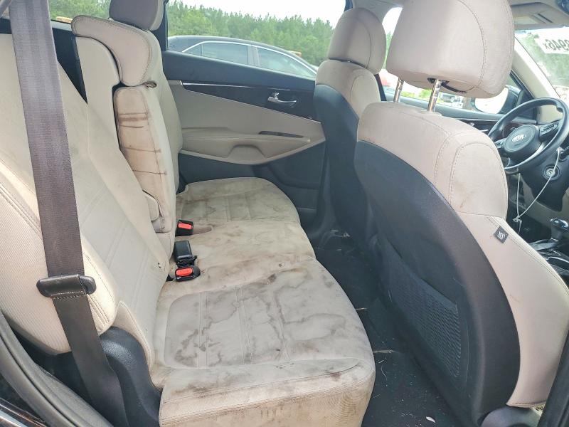 62613946 :رقم المزاد ، 5XYPG4A38HG224410 vin ، 2017 Kia Sorento مزاد بيع