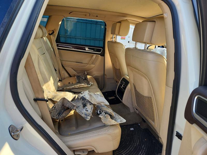 62747736 :رقم المزاد ، WVGFF9BP8CD005379 vin ، 2012 Volkswagen Touareg مزاد بيع