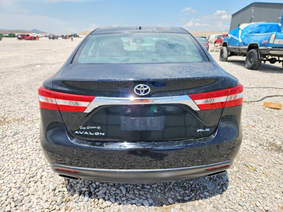 61585396 :رقم المزاد ، 4T1BK1EB5FU157197 vin ، 2015 Toyota Avalon مزاد بيع