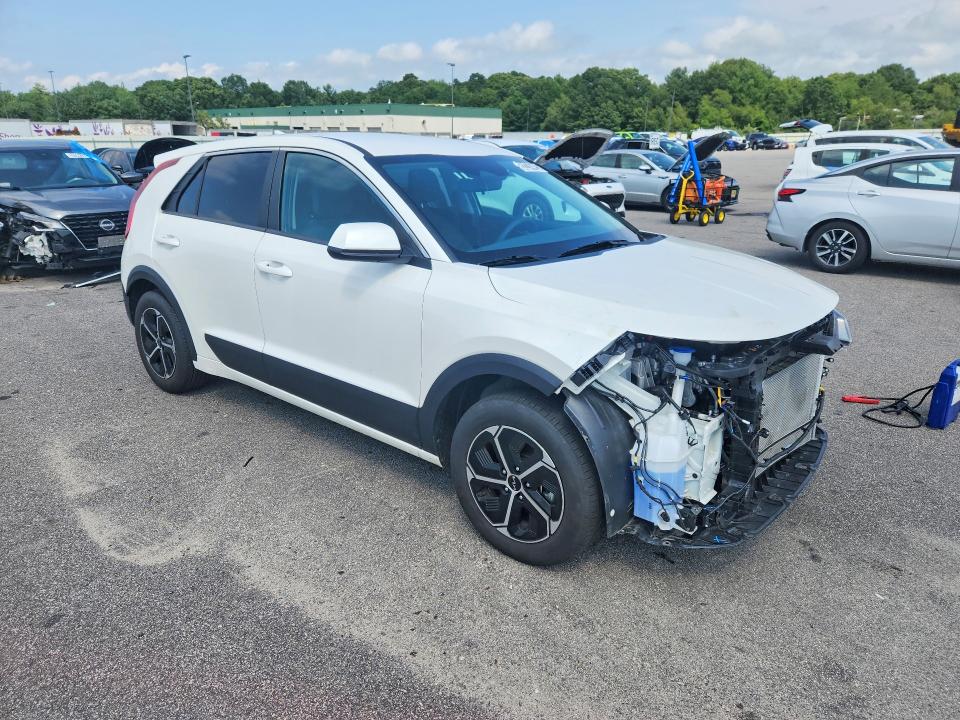 2026 Kia Niro მანქანა იყიდება აუქციონზე, vin: KNDCP3LE1T5323613, აუქციონის ნომერი: 62274426