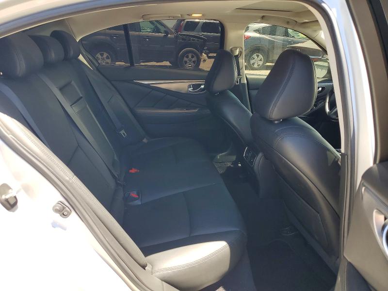 Продаж на аукціоні авто 2015 Infiniti Q50, vin: JN1BV7AP4FM345860, номер лоту: 61322216