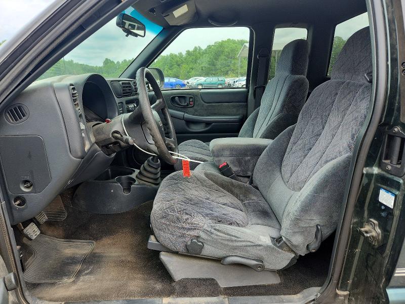 2001 Gmc Sonoma მანქანა იყიდება აუქციონზე, vin: 1GTCS195618242399, აუქციონის ნომერი: 61942896