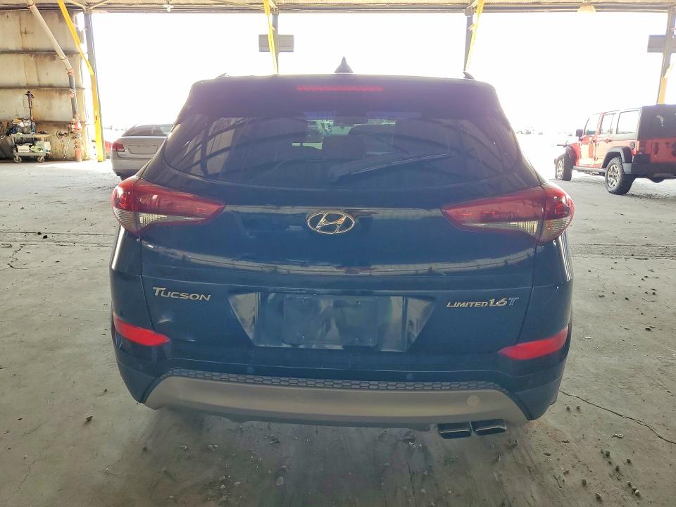 60063356 :رقم المزاد ، KM8J33A26HU331372 vin ، 2017 Hyundai Tucson مزاد بيع