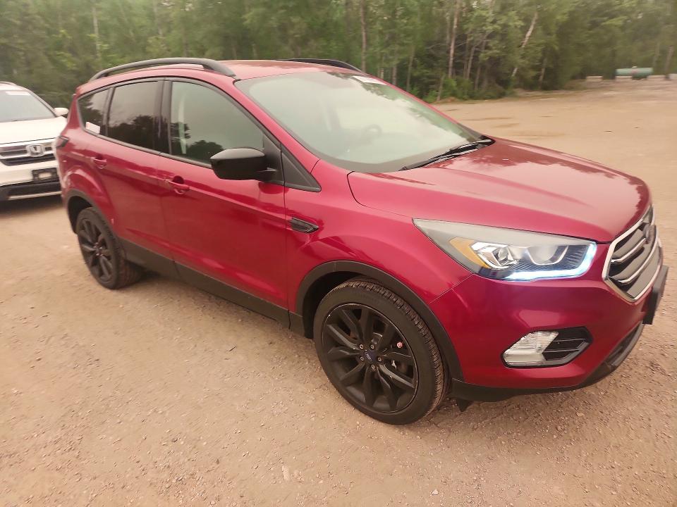 2018 Ford Escape მანქანა იყიდება აუქციონზე, vin: 1FMCU9GD2JUA14258, აუქციონის ნომერი: 61169916