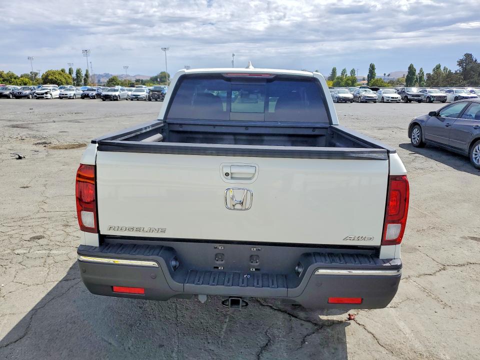 Продажа на аукционе авто 2019 Honda Ridgeline, vin: 5FPYK3F78KB001766, номер лота: 60859386