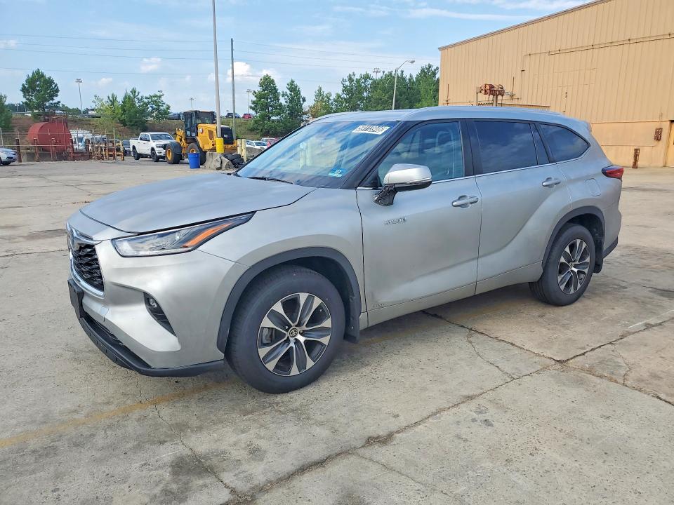 2020 Toyota Highlander მანქანა იყიდება აუქციონზე, vin: 5TDGBRCH5LS510912, აუქციონის ნომერი: 59113946