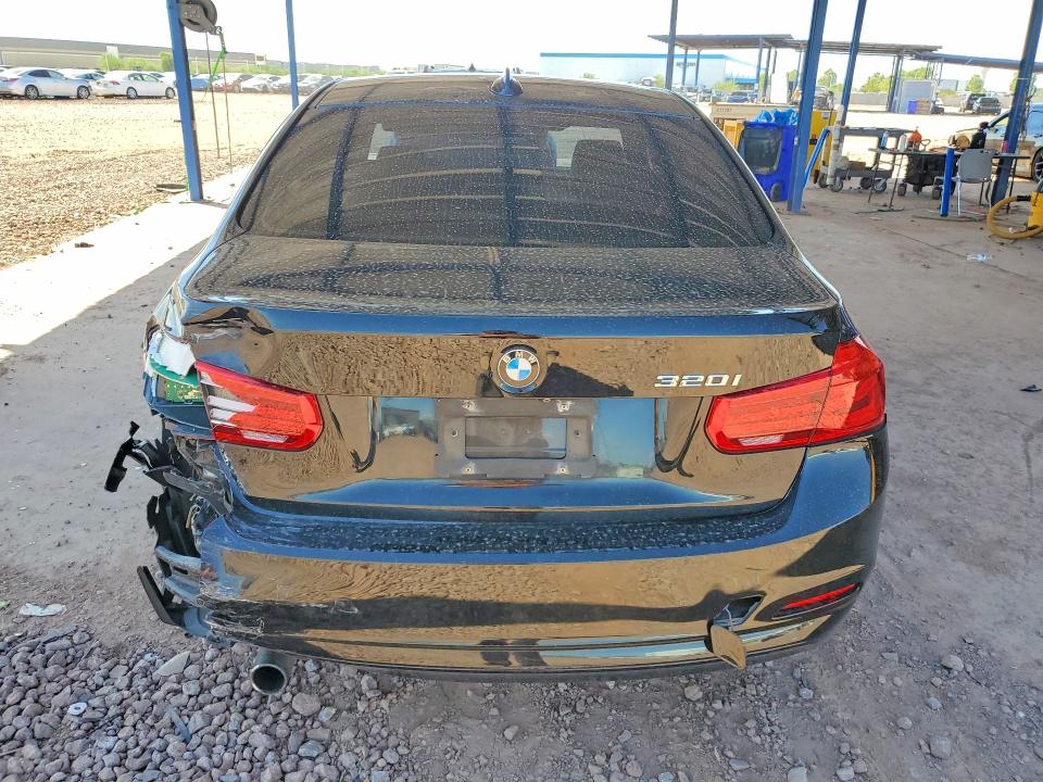 2018 Bmw 320 მანქანა იყიდება აუქციონზე, vin: WBA8A9C50JAD26906, აუქციონის ნომერი: 63392066