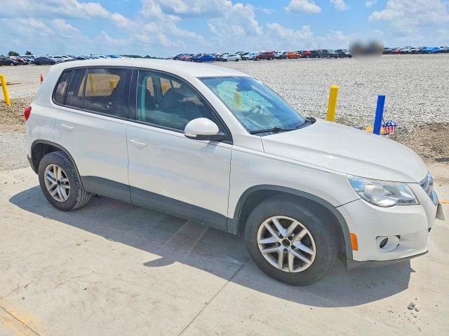 Продажа на аукционе авто 2011 Volkswagen Tiguan, vin: WVGAV7AXXBW561313, номер лота: 59686006