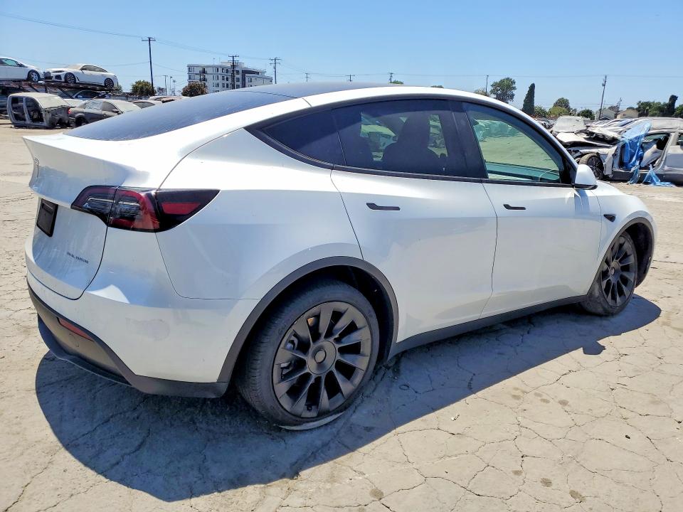 Продажа на аукционе авто 2024 Tesla Model Y, vin: 7SAYGAEE5RF042917, номер лота: 60171546
