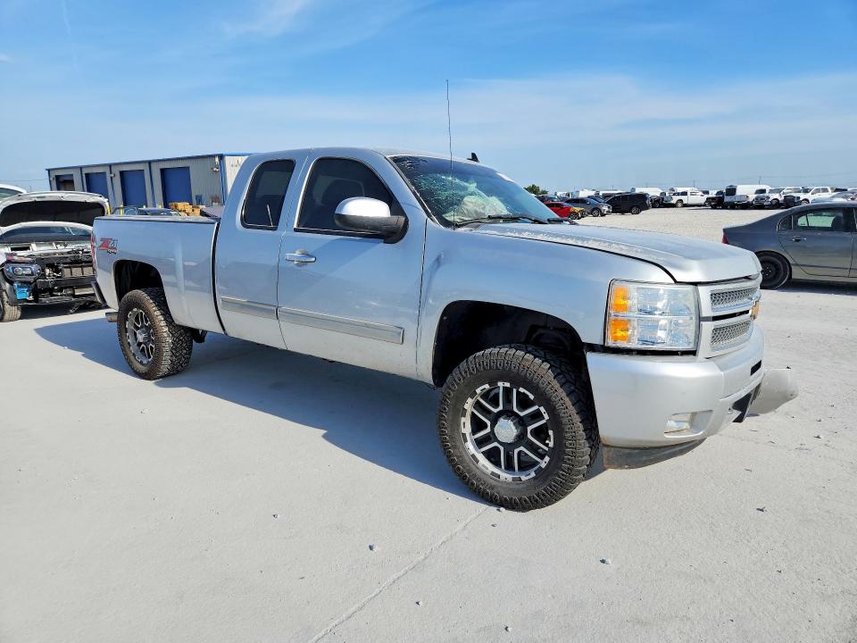 61329676 :رقم المزاد ، 1GCRKSE74CZ156755 vin ، 2012 Chevrolet Silverado مزاد بيع