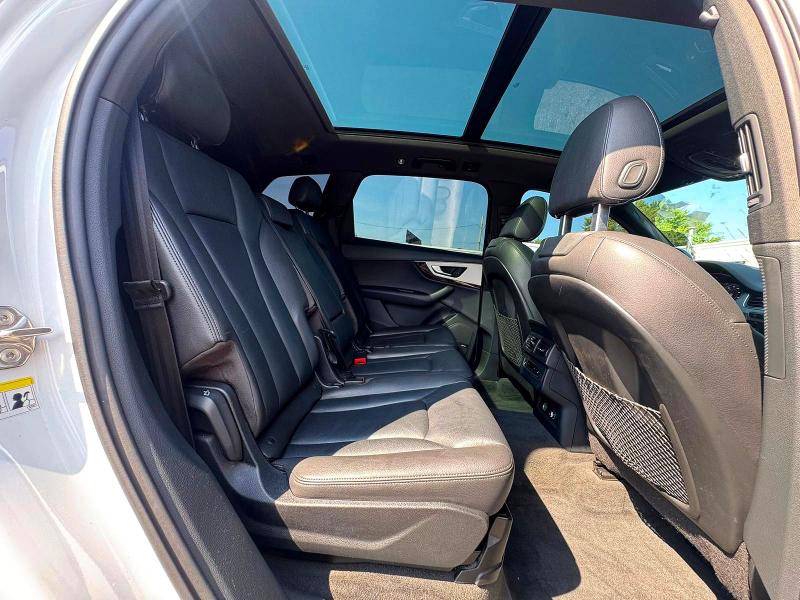 Продажа на аукционе авто 2018 Audi Q7, vin: WA1LHAF7XJD045466, номер лота: 61189536