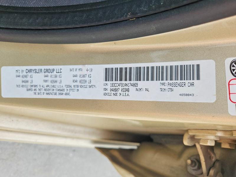 61914526 :رقم المزاد ، 1B3CC4FB1AN174069 vin ، 2010 Dodge Avenger مزاد بيع