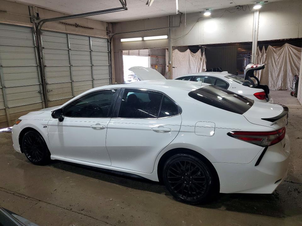 61229676 :رقم المزاد ، 4T1B11HK3KU694613 vin ، 2019 Toyota Camry مزاد بيع