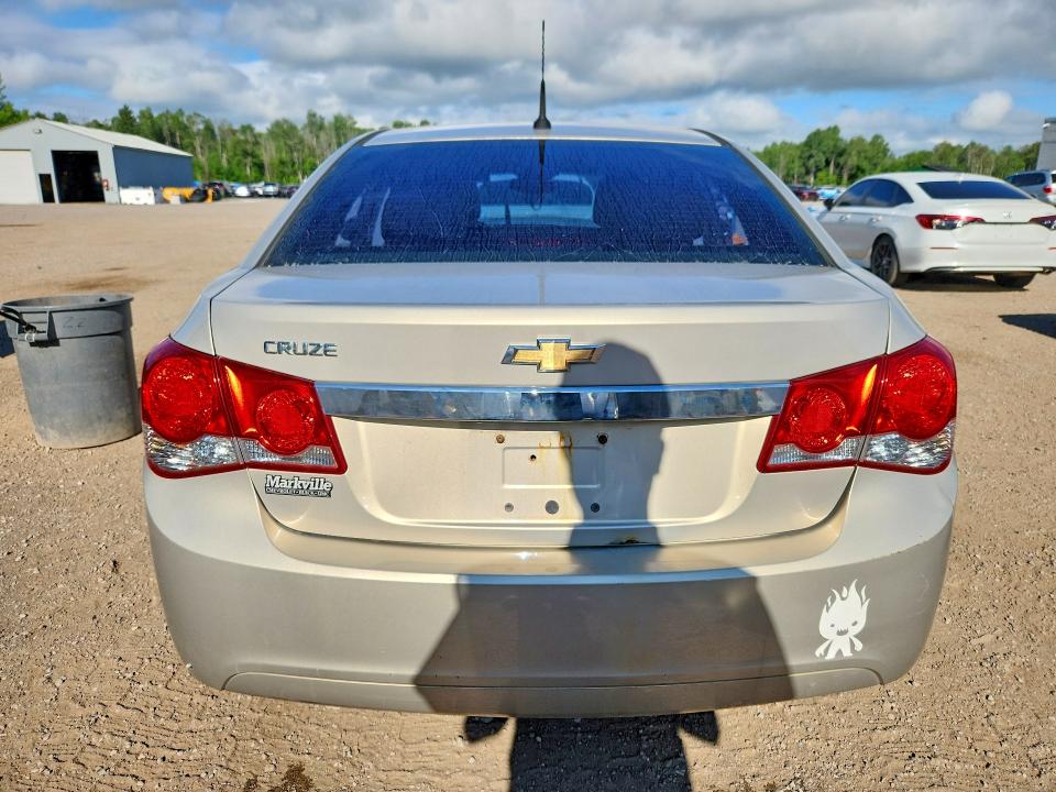 60129476 :رقم المزاد ، 1G1PC5SH5C7318867 vin ، 2012 Chevrolet Cruze مزاد بيع
