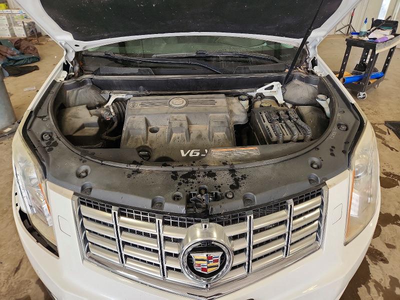 60377736 :رقم المزاد ، 3GYFNFE33ES577049 vin ، 2014 Cadillac Srx مزاد بيع