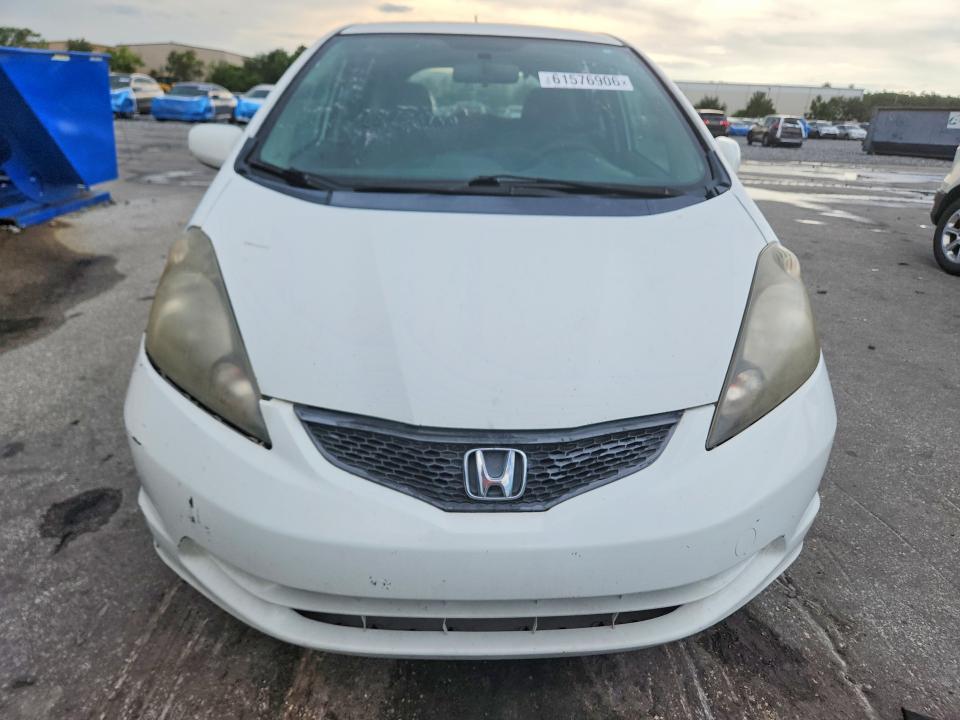 2013 Honda Fit მანქანა იყიდება აუქციონზე, vin: JHMGE8H34DC018324, აუქციონის ნომერი: 61576906