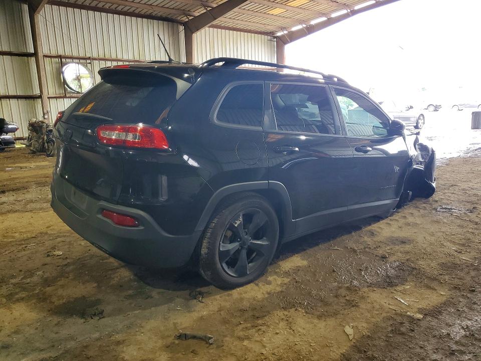 60852506 :رقم المزاد ، 1C4PJLCB7JD557458 vin ، 2018 Jeep Cherokee مزاد بيع