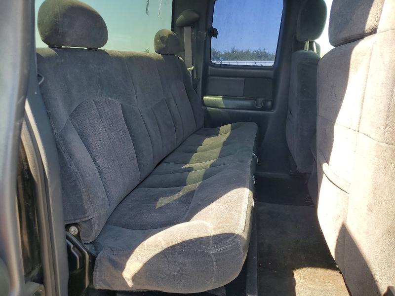 60830876 :رقم المزاد ، 2GCEC19TXY1113714 vin ، 2000 Chevrolet Silverado مزاد بيع