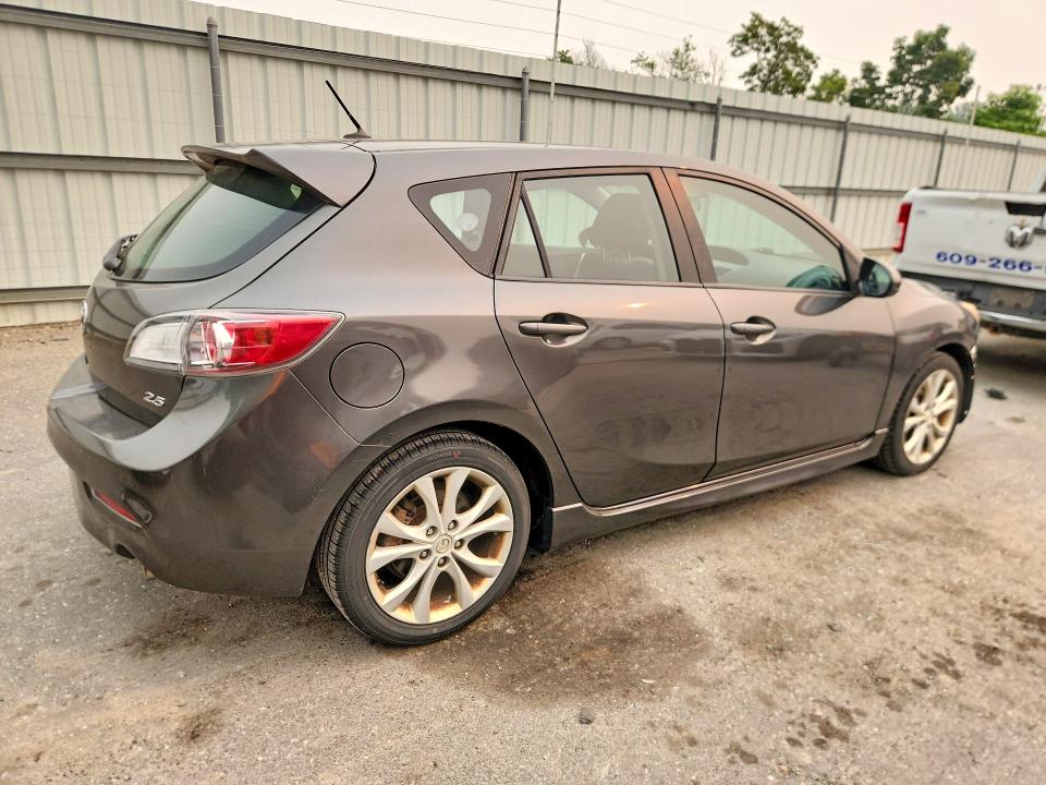 Продаж на аукціоні авто 2011 Mazda 3, vin: JM1BL1K68B1448149, номер лоту: 61102116