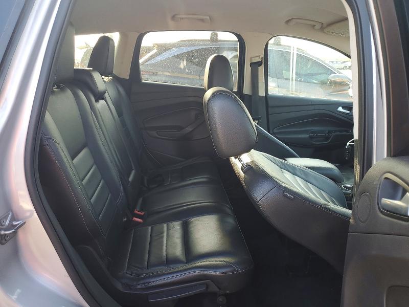61640986 :رقم المزاد ، 1FMCU0J9XFUA46771 vin ، 2015 Ford Escape مزاد بيع