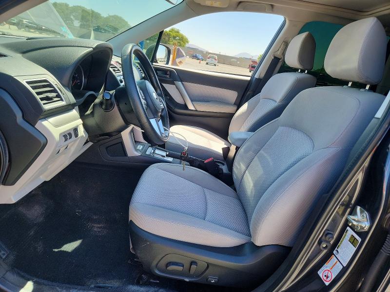 62010256 :رقم المزاد ، JF2SJADCXHH446235 vin ، 2017 Subaru Forester مزاد بيع