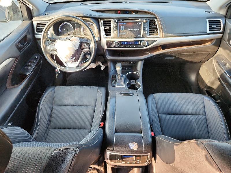 59312316 :رقم المزاد ، 5TDBZRFH6KS702260 vin ، 2019 Toyota Highlander مزاد بيع