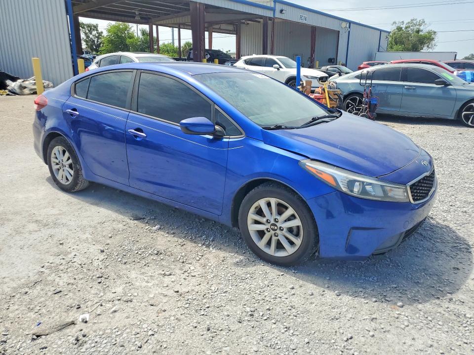 61050516 :رقم المزاد ، 3KPFL4A76HE115595 vin ، 2017 Kia Forte مزاد بيع