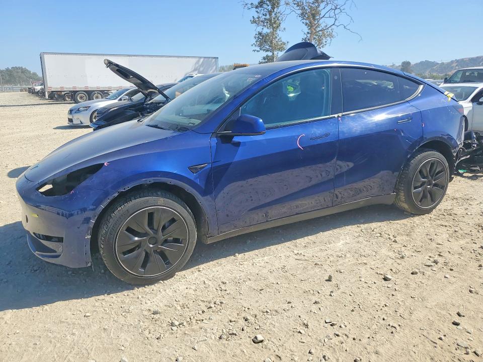Продажа на аукционе авто 2023 Tesla Model Y, vin: 7SAYGDEEXPF742110, номер лота: 59401436