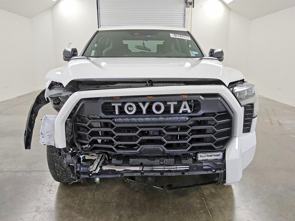 61022596 :رقم المزاد ، 5TFPC5DB4TX134469 vin ، 2026 Toyota Tundra مزاد بيع