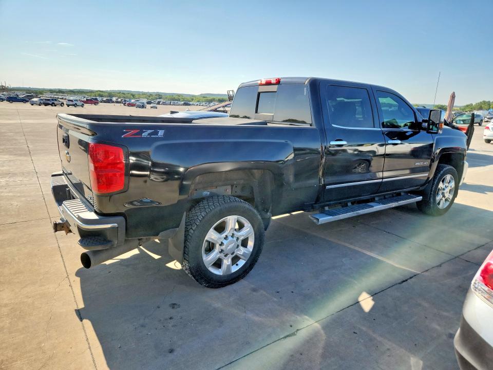 Продажа на аукционе авто 2018 Chevrolet Silverado, vin: 1GC1KWEY0JF171538, номер лота: 59729376