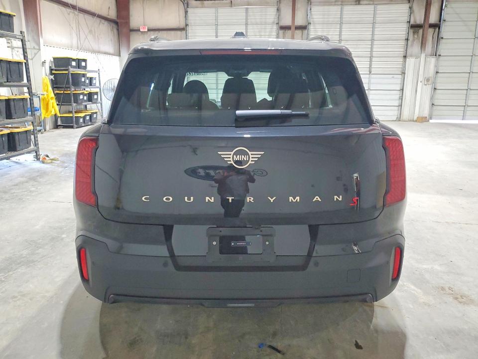 Продажа на аукционе авто 2027 Mini Countryman, vin: WMZ23GA03V7V53215, номер лота: 58769226