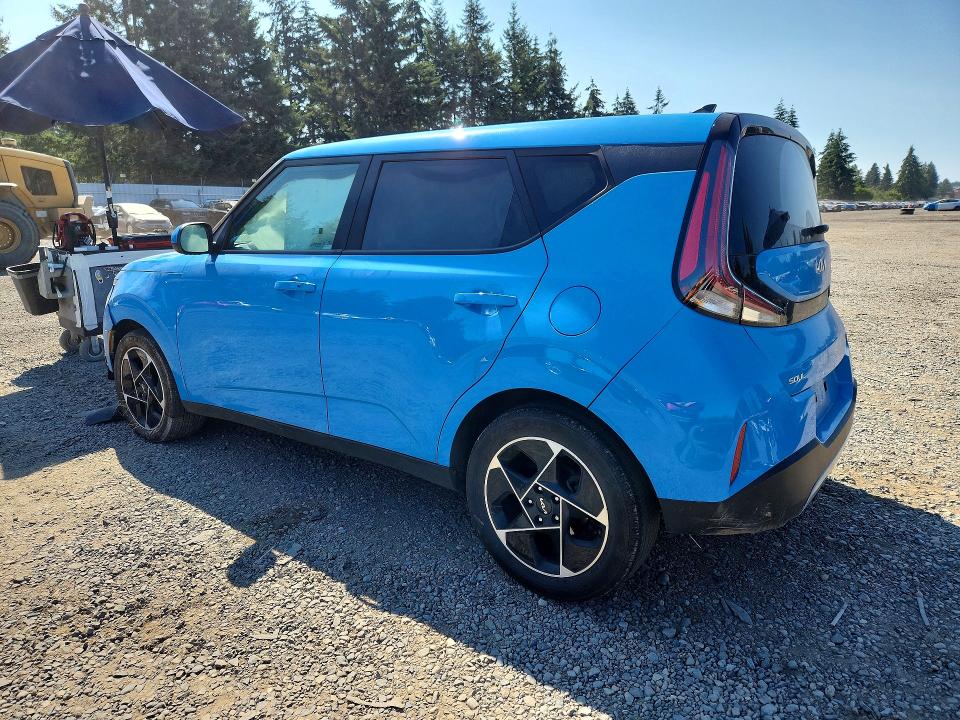 2023 Kia Soul მანქანა იყიდება აუქციონზე, vin: KNDJ33AU1P7196045, აუქციონის ნომერი: 60719916