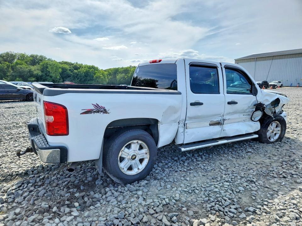 62745126 :رقم المزاد ، 3GCPKSE34BG238049 vin ، 2011 Chevrolet Silverado مزاد بيع